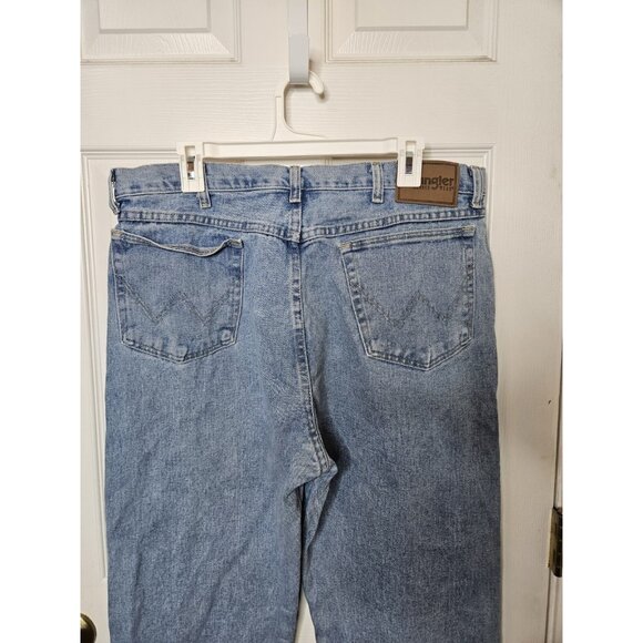 Wrangler Rugged Wear Jeans Mens 38x34 Relaxed Fit Straight Leg Workwear - Picture 6 of 8
